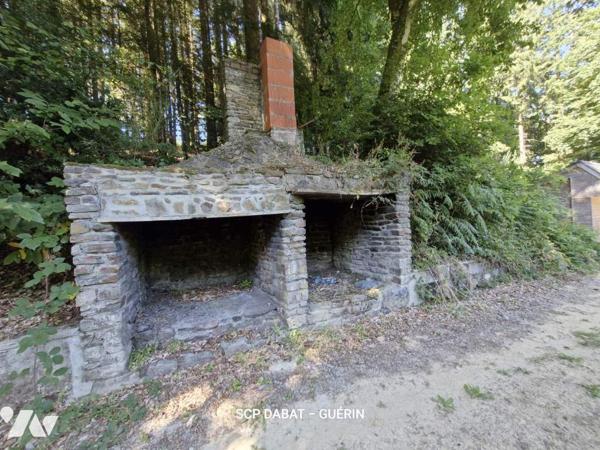 Maison d'habitation avec étangs