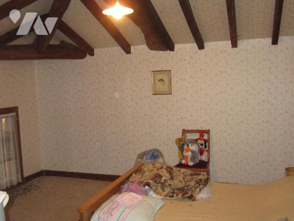 MAISON DE CAMPAGNE avec GARAGE - Hangar attenant et JARDIN