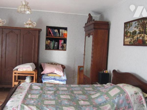 MAISON DE CAMPAGNE avec GARAGE - Hangar attenant et JARDIN