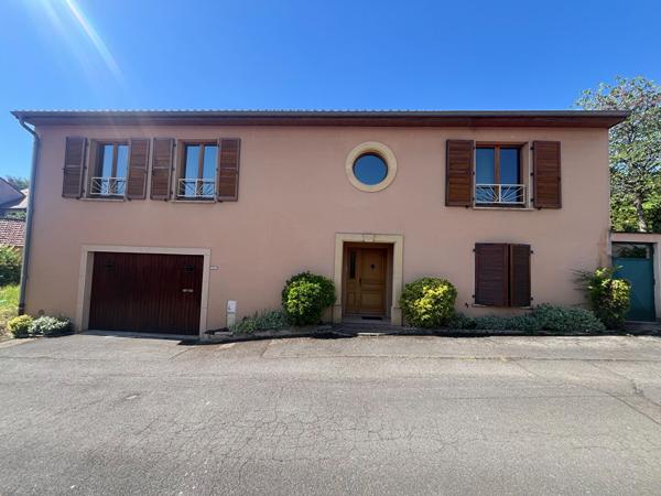 Maison 7 pièces 243 m2
