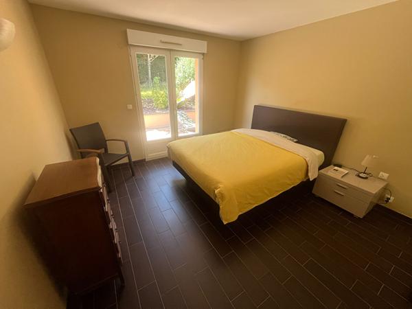 Maison 7 pièces 243 m2