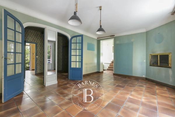 Saint-Cloud, Maison 8 Chambres -  277 m² à vendre