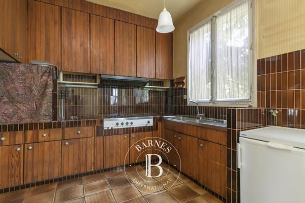 Saint-Cloud, Maison 8 Chambres -  277 m² à vendre