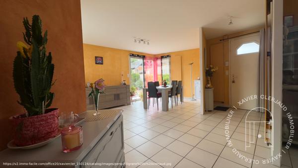 Maison Nueil Les Aubiers 5 pièce(s) 125.32 m2 , Nueil les aubiers