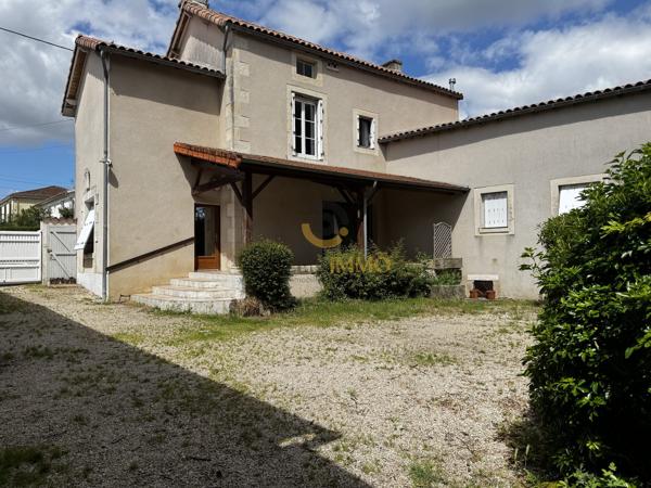 Maison familiale 6 pièces avec grand terrain arboré, dépendances et 4 chambres