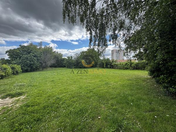 Maison familiale 6 pièces avec grand terrain arboré, dépendances et 4 chambres