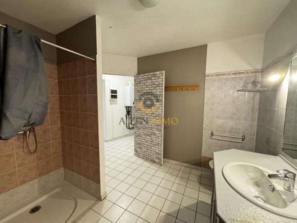 Maison familiale 6 pièces avec grand terrain arboré, dépendances et 4 chambres