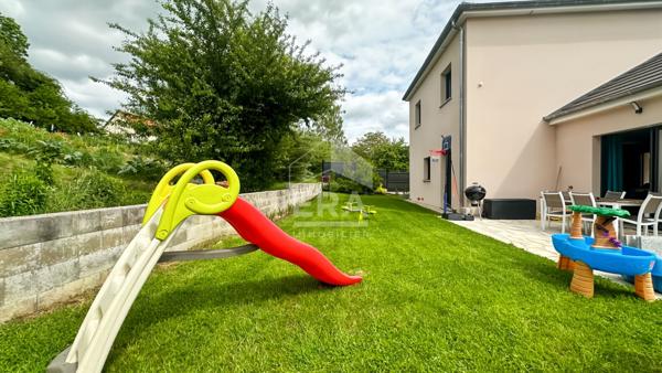 Maison récente de 5 pièces avec sous-sol à proximité de Reims