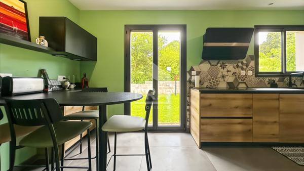 Maison récente de 5 pièces avec sous-sol à proximité de Reims