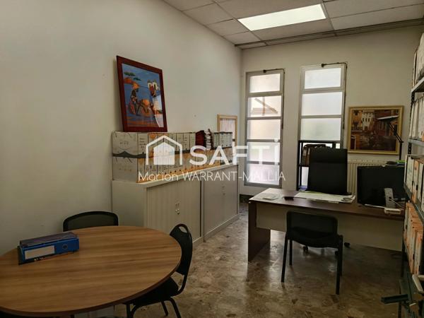 Local commercial à usage de bureaux à Fréjus proche centre-ville