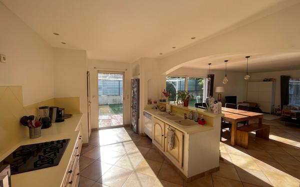 Maison à vendre    6 pièces •  La Seyne-sur-Mer