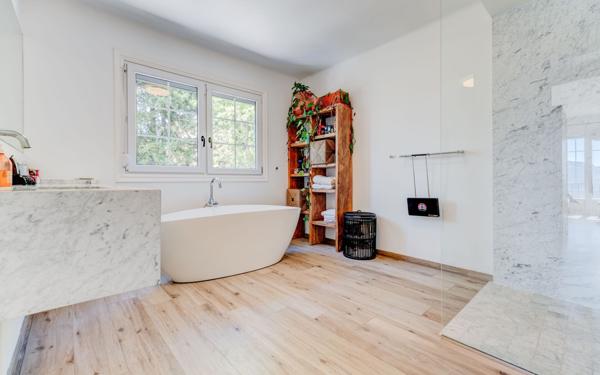 Maison à vendre    6 pièces •  Aspremont