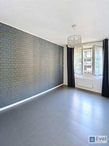 METZ DEVANT LES PONTS - 2 pièce(s) - 56 m2