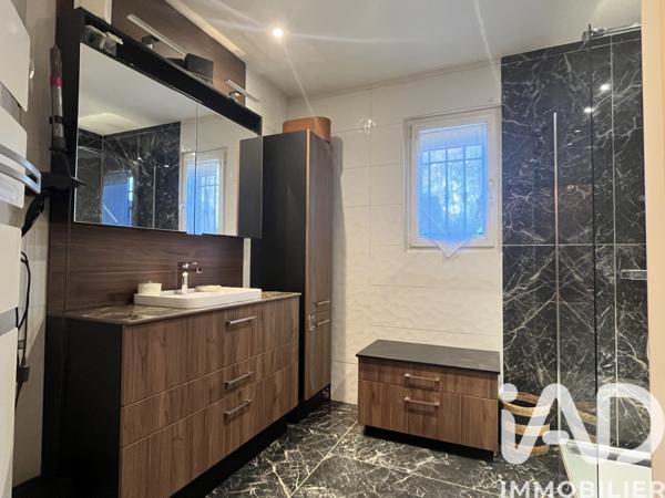 Maison à vendre 5 pièces 142 m² Lorgues