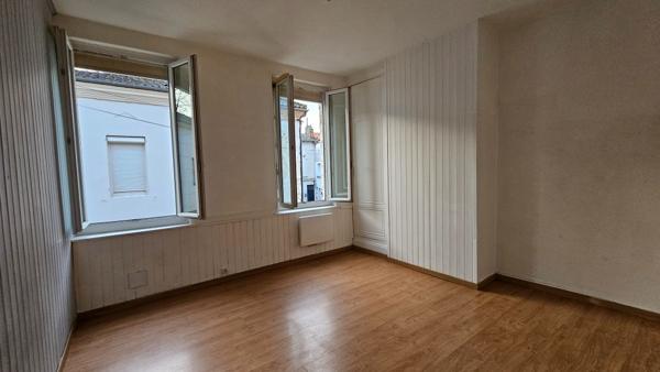 AGEN 47000 Immeuble  5 pièce(s) 108.55 m2