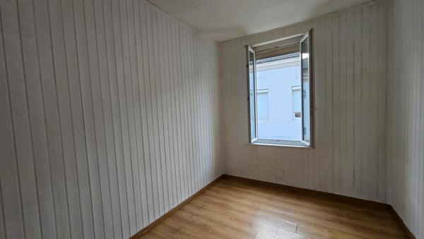 AGEN 47000 Immeuble  5 pièce(s) 108.55 m2