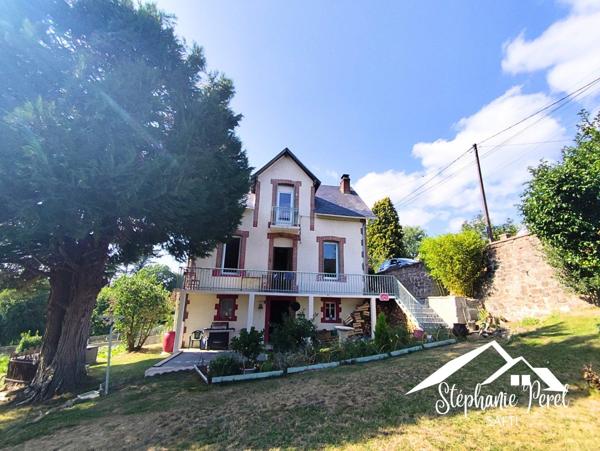 Maison familiale avec grand terrain dans quartier recherché d’Ussel – Fort potentiel d’aménagement