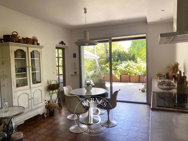 Verrières-le-Buisson, Maison 5 Chambres -  323 m² à vendre