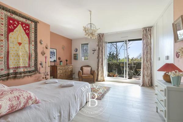 Verrières-le-Buisson, Maison 5 Chambres -  323 m² à vendre
