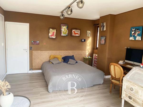 Verrières-le-Buisson, Maison 5 Chambres -  323 m² à vendre