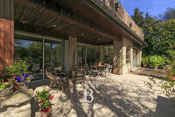 Verrières-le-Buisson, Maison 5 Chambres -  323 m² à vendre