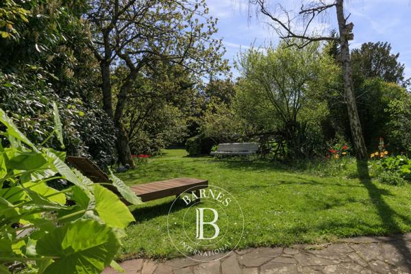 Verrières-le-Buisson, Maison 5 Chambres -  323 m² à vendre