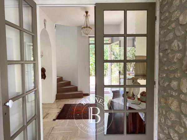 Verrières-le-Buisson, Maison 5 Chambres -  323 m² à vendre