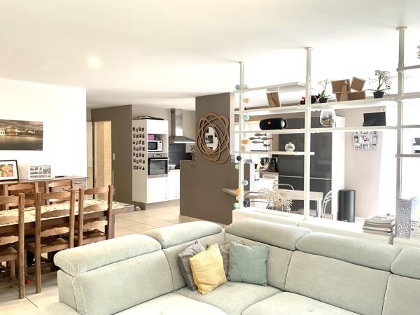Maison BBC de plain-pied T5 avec piscine à Villeneuve-Tolosane