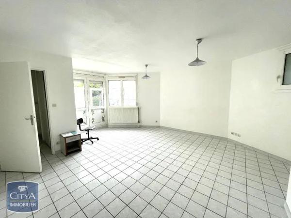 Appartement à louer 2 pièces 53.28m² La Ricamarie (42150)