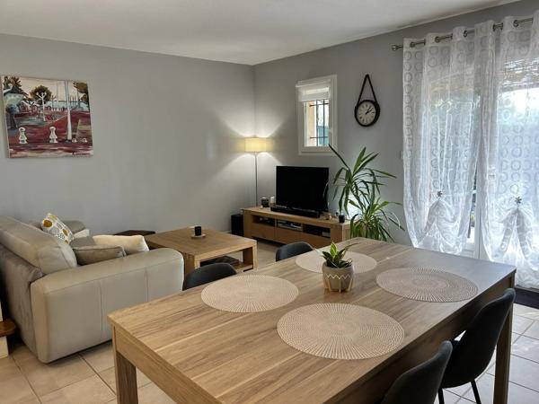 Golf de Pont Royal, maison climatisée,T4 ,grand jardin avec vue