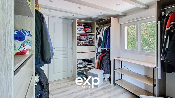 Villa atypique totalement rénovée au calme