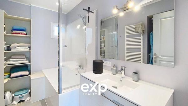 Villa atypique totalement rénovée au calme