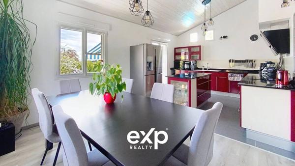 Villa atypique totalement rénovée au calme