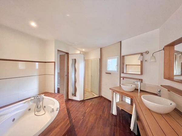 Maison à louer |  Le Cloître-St-Thégonnec |  5 pièces | 129 m²