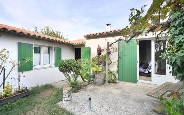 Maison à vendre    5 pièces •  Saint-Clément-des-Baleines