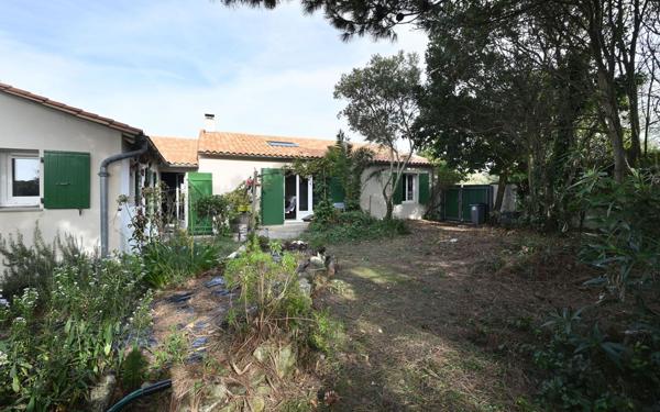 Maison à vendre    5 pièces •  Saint-Clément-des-Baleines