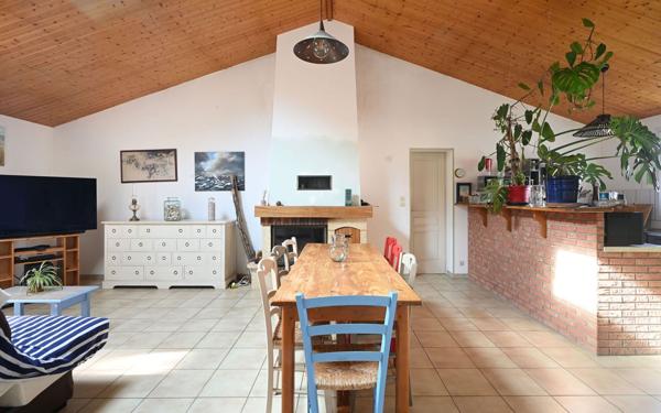 Maison à vendre    5 pièces •  Saint-Clément-des-Baleines