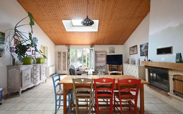 Maison à vendre    5 pièces •  Saint-Clément-des-Baleines