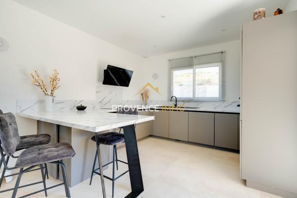 Aix-en-Provence (13100) Maison T4 de 2016 - 233m² sur terrain de 1000m²