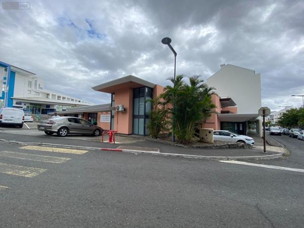 Local professionnel à vendre à Saint-Paul à la Réunion (97460), ref : 228279   
Plateau Caillou