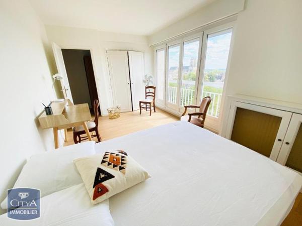 Appartement à louer 4 pièces 107.08m²