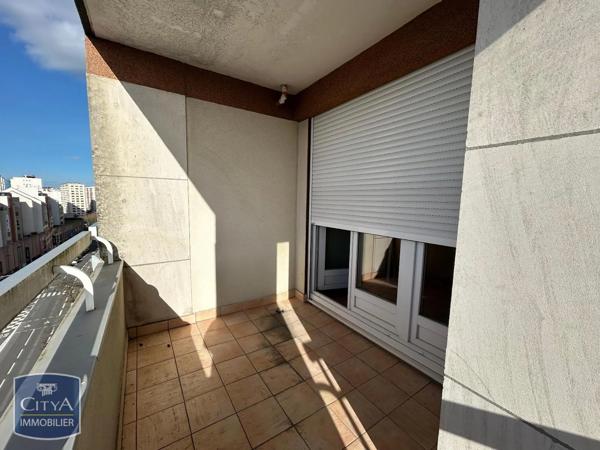 Appartement à louer 4 pièces 107.08m²