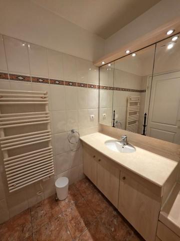 Appartement 3 pièces Rez-de-jardin  Paris 15e Quartier Beaugrenelle