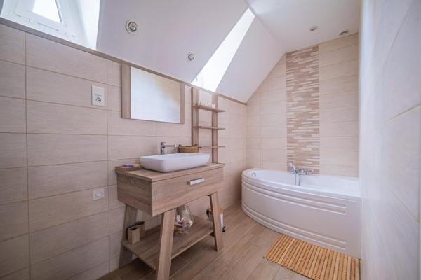 Maison à YVRE-L'EVEQUE, 72530 - 6 pièces 261m²