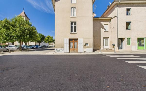 Maison à vendre    4 pièces • 68 m2 Chatte