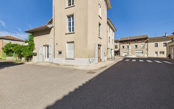 Maison à vendre    4 pièces • 68 m2 Chatte