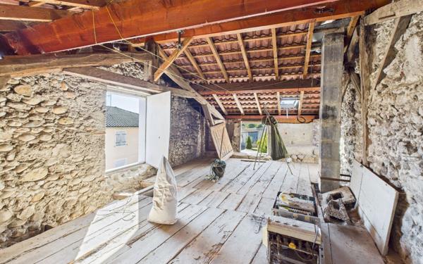 Maison à vendre    4 pièces • 68 m2 Chatte