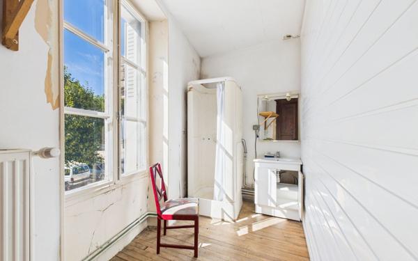 Maison à vendre    4 pièces • 68 m2 Chatte