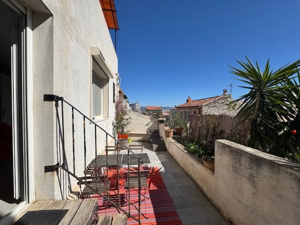 Marseille (13007) VENTE APPARTEMENT TYPE 3 89,75 M2 CARREZ TERRASSE 16,5 M2 SAMATAN ENDOUME 13007 MARSEILLE