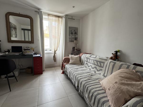 Marseille (13007) VENTE APPARTEMENT TYPE 3 89,75 M2 CARREZ TERRASSE 16,5 M2 SAMATAN ENDOUME 13007 MARSEILLE